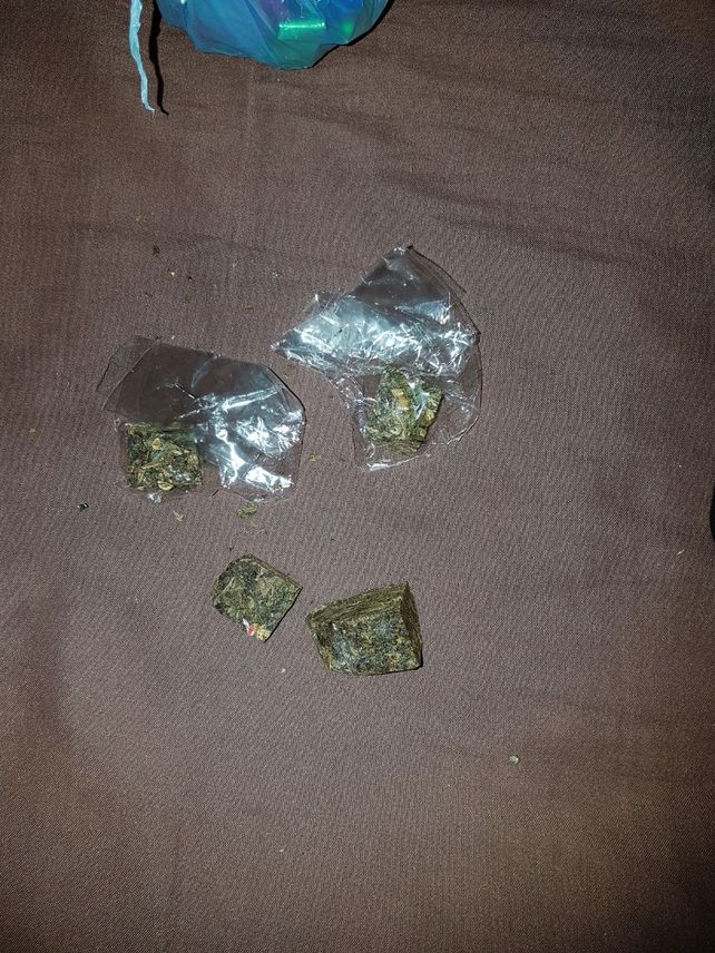 Cayó preso con un arma y balas de guerra, además de cocaína y marihuana fraccionada