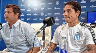 Paolo Guerrero se mostró muy feliz de llegar a Racing y agradeció el apoyo de los hinchas.