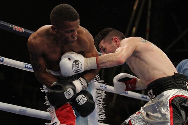 Maravilla venció por puntos a Murray y consiguió retener el título