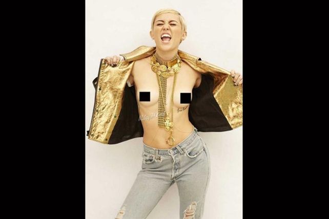 El topless oficial