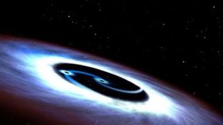Descubren doble agujero negro cerca de la Tierra