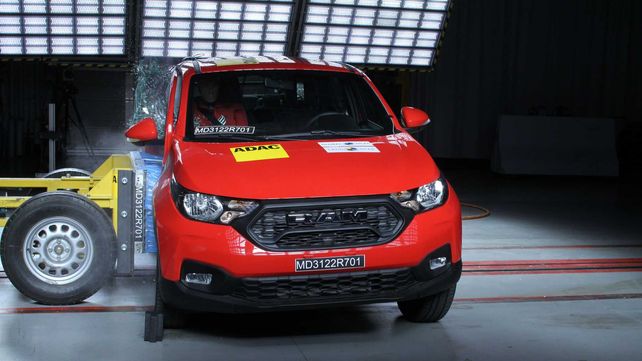 La pick up compacta Fiat Strada no pasó el examen de choque y dio muy mal en los impactos laterales.&nbsp;