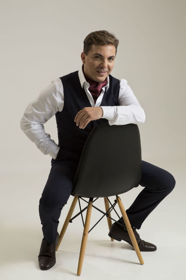 Cristian Castro regresa hoy a la ciudad con Dicen