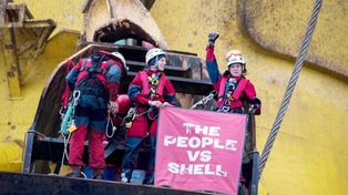 Ecologistas tomaron una plataforma petrolera