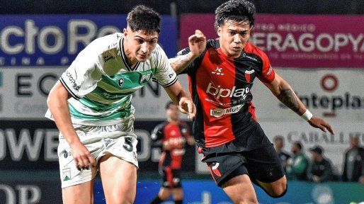Colón no estuvo a la altura, Ferro lo superó de principio a fin y ve de nuevo la cima muy lejos