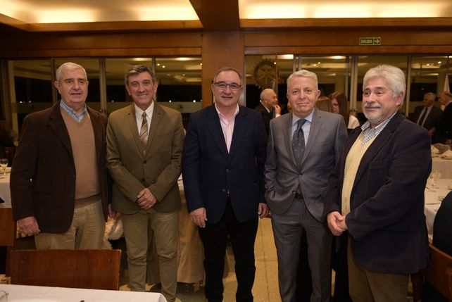 José Ecremin, Ricardo Asenjo, Edgardo Guglielmetti, Julio Rodríguez y José Gonzalez