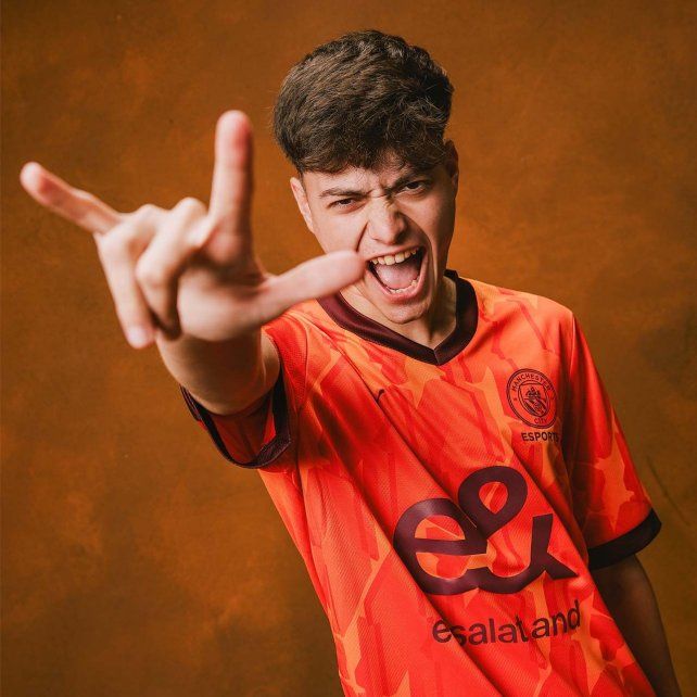 Matías Bonanno es rosarino pero vive en Madrid y se convirtió en una estrella internacional de los eSports.