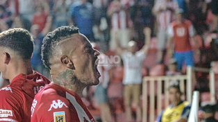 Unión cosechó un triunfazo ante Atlético Tucumán y es escolta en la Zona A