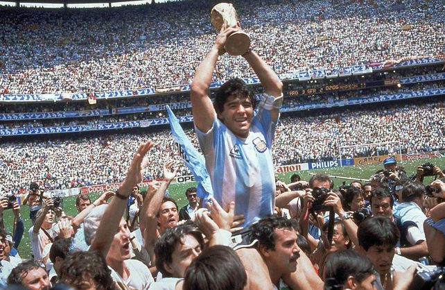 Maradona cumple años y las redes se inundaron de saludos