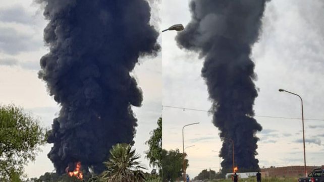 Explosión e incendio en un depósito en Recreo Sur: el humo llega hasta Paraná