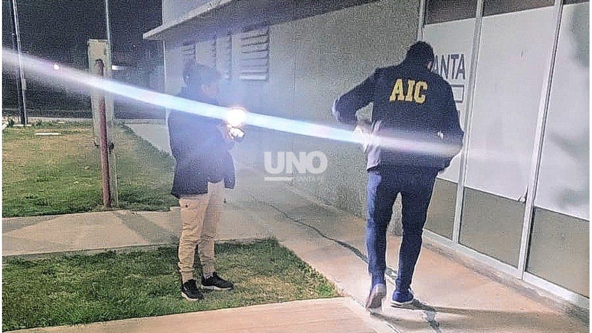 Gatilleros Atacaron Con Una Decena De Balazos El Edificio De La Unidad ...