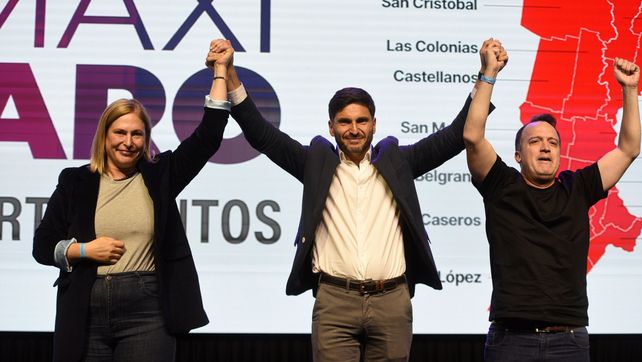 La vicegobernadora Gisela Scaglia (PRO), el gobernador Maximiliano Pullaro (UCR) y el diputado Joaquín Blanco (PS), representantes de Unidos