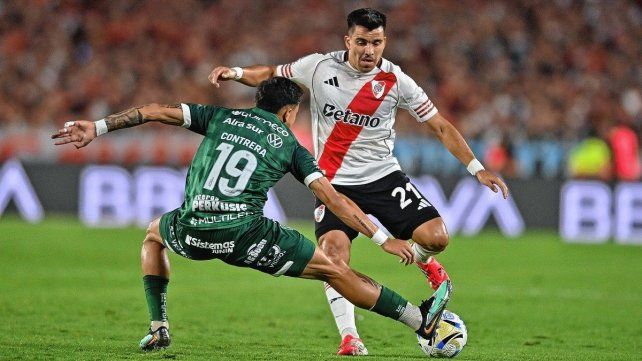 Acuña titular en River Plate.