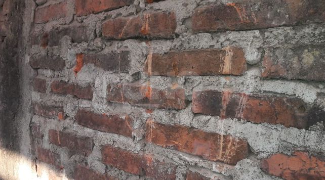 Balearon la casa de un policía al que allanaron la semana pasada