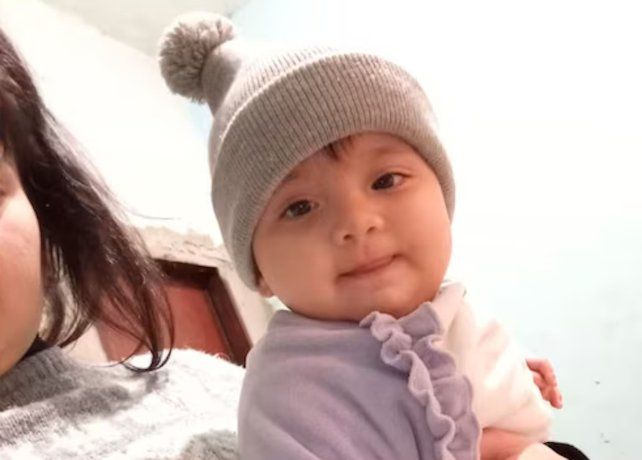 Lanús: manipulaba un arma, se escapó un tiro y mató a su sobrina de 11 meses