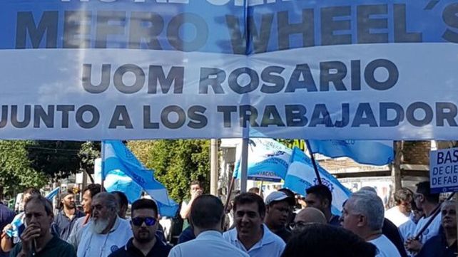 La paritaria alcanzará a unos 280.000 trabajadores incluyendo a Rosario y región.