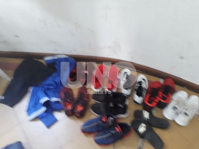 La indumentaria deportiva incautada después del robo