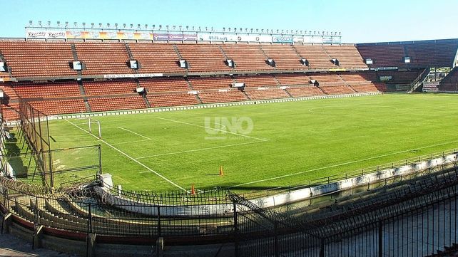 Colón le prestará la cancha a Patronato para debutar como local en la Copa Libertadores.
