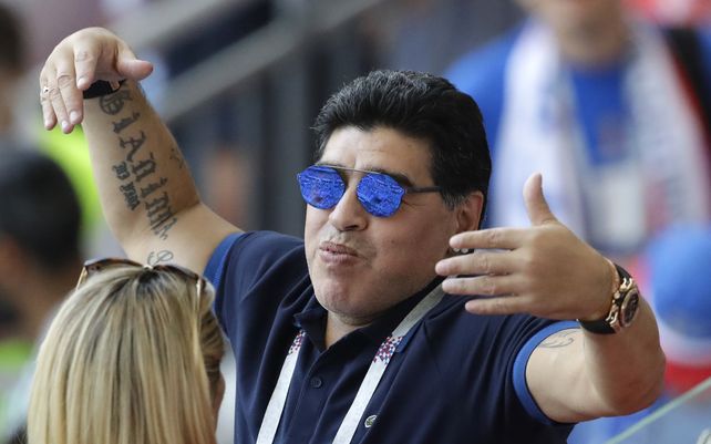 Maradona vio un robo monumental a Colombia ante  Inglaterra