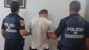 El jugador quedó detenido después de darle un tremendo golpe al árbitro.&nbsp;