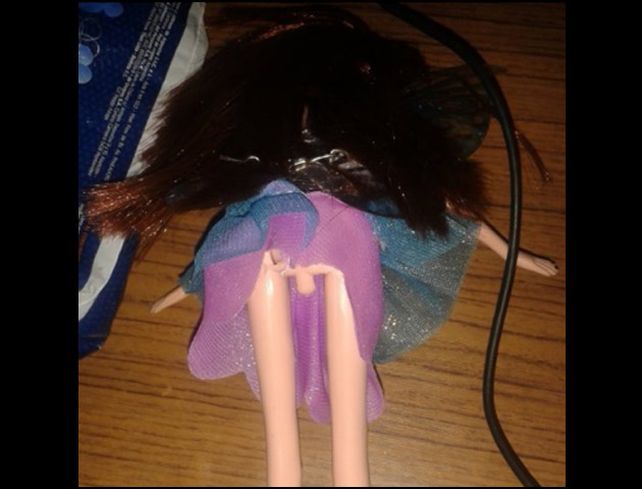A una nena le regalaron un hada y descubrió que era una muñeca travesti