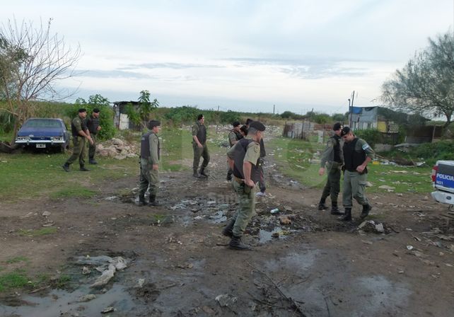 Despliegue. De agentes de la Gendarmería Nacional y de policías de Santa Fe