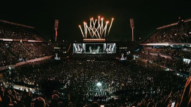 Lali deslumbró ante 90 mil personas y llega a Santa Fe el 12 de julio