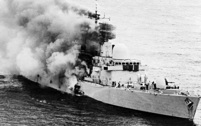La noche más larga: recuerdos de los&nbsp; sobrevivientes del crucero ARA General&nbsp; Belgrano durante la Guerra de Malvinas