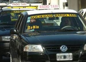 Los taxistas son protagonistas de al menos, cinco asaltos por semana