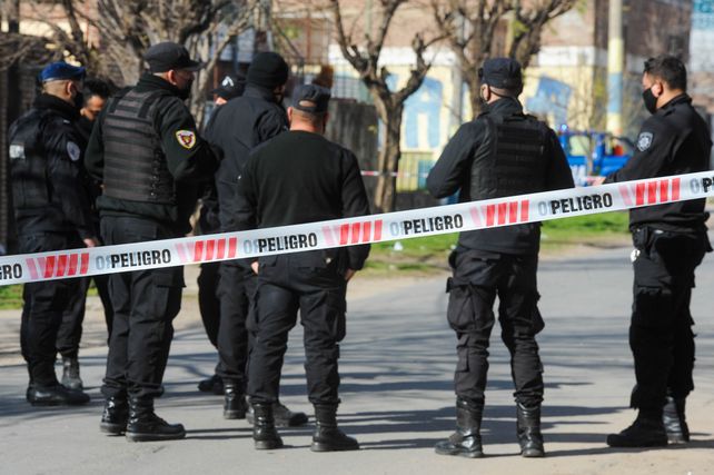 Más de un tercio de los policías rosarinos se siente presionado por los medios