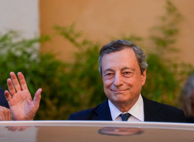El premier Mario Draghi se mantiene firme en su negativa a continuar luego de la ruptura planteada por el Movimiento 5 Estrellas.&nbsp; 