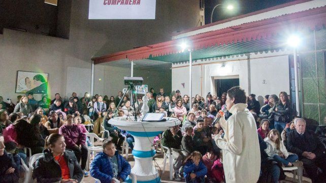 La legisladora gualeya Paola Rubattino abrió un local del justicialismo&nbsp;