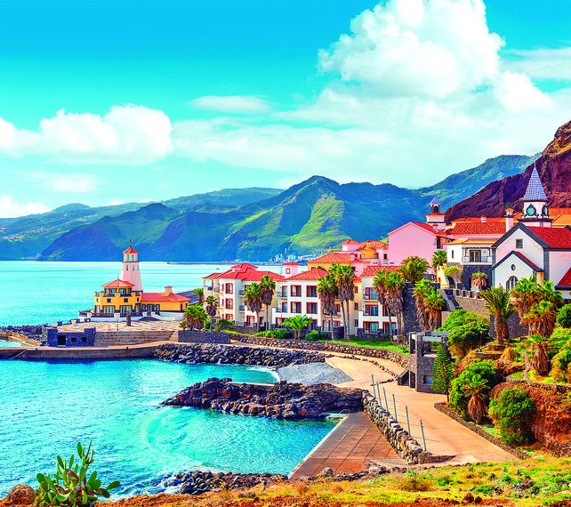 Madeira ofrece inmensos paisajes que entremezclan cultura y naturaleza.