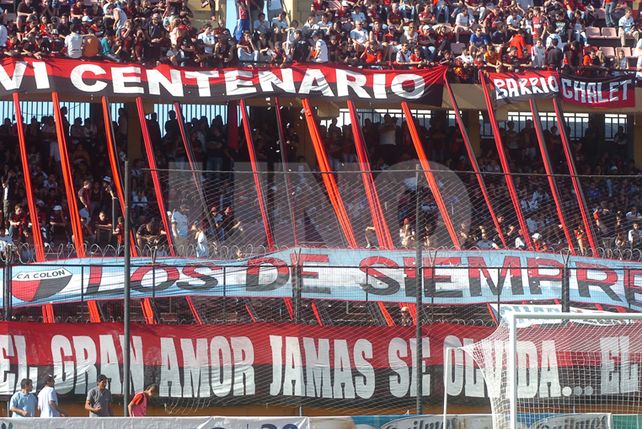 Crítico. Colón atraviesa una situación límite a una fecha del final del torneo y