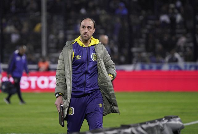 Lequi definió con tiempo el Central que afrontará el clásico en el Gigante de Arroyito