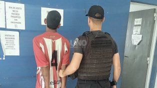 Un hombre de 29 años cayó preso por intentar asesinar a puñaladas a su cuñado en barrio Yapeyú