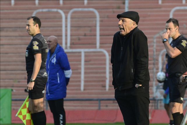 Russo debe lograr que su equipo adquiera ritmo rápidamente para poder avanzar en la Copa Sudamericana.