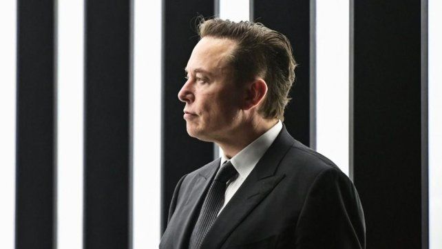 Allanaron la sede de X en Francia y citaron a declarar a Elon Musk