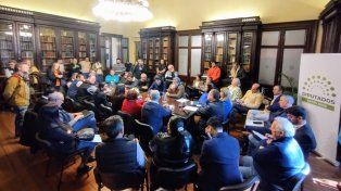 Caja de de Jubilaciones: la Mesa Intersindical por la Defensa se reunió con diputados oficialistas