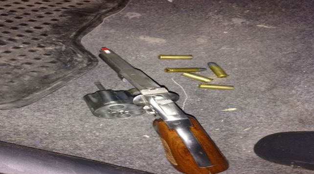 Disparó balazos al aire desde su auto y terminó preso