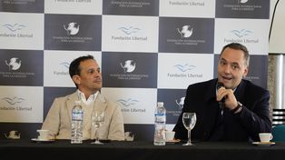 Adorni disertó en el Foro de Economía de Fundación Libertad.