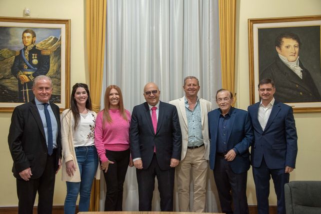 Pablo Ferullo, Stefanela y Olga Tomi, Salvador Distefano, Carlos Milicic, Lucio Di Santo y Diego Giuggia