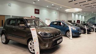 Escasez de autos 0 kilómetros en el país por la falta de dólares.