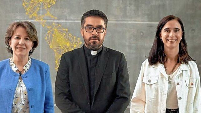 Equipo. El sacerdote mexicano Daniel Portillo Trevizo