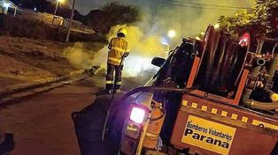 Paraná: bomberos debieron apagar un contenedor de basura