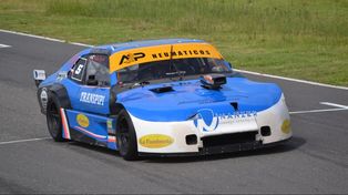 La Chevy de Chiaverano hizo capote en el Fangio rosarino. Gran comienzo del ex Top race en las Agrupadas de Rosario.