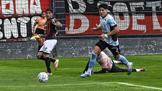 Federico Castro anotó el 1-0 de Patronato antes del minuto de juego.