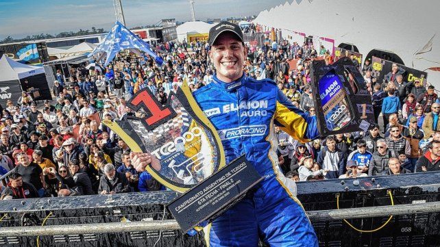 Franco Vivian ganó la segunda serie en San Nicolás y pasó a comandar el campeonato de TC2000. Franco Vivian ganó la segunda serie en San Nicolás y pasó a comandar el campeonato de TC2000.