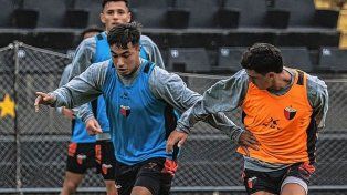 Colón volverá al ruedo con un regreso y un probable debut para pisar Mataderos