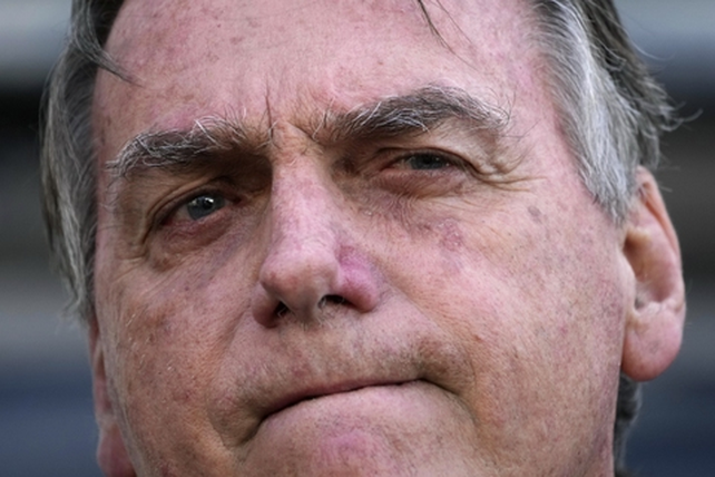 Bolsonaro fue despojado de sus derechos pol&iacute;ticos hasta 2030. Afirma que las elecciones que perdi&oacute; con Lula fueron manipuladas. 